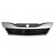 Решетка радиатора Renault Laguna (2 поколение)